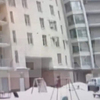Дворник поймал мальчика, упавшего из окна с 7 этажа